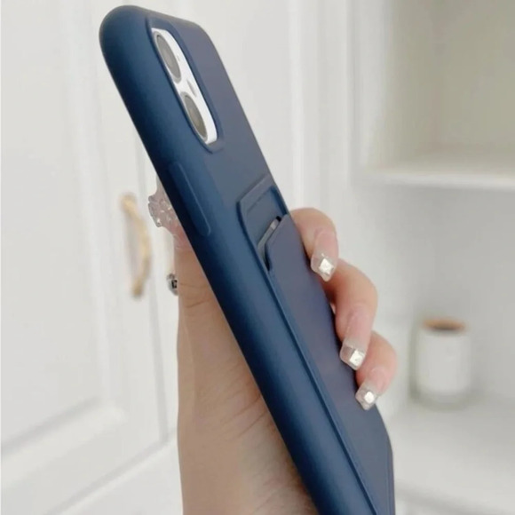 ⚠️Clearance💙iPhone 13 / 13 Pro Solid Phone Case With Card Slot - Picture 4 of 4